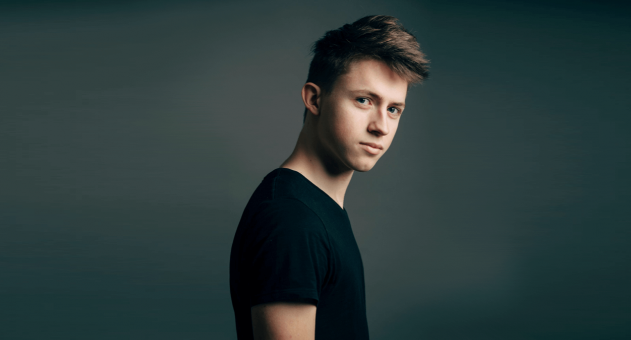 Belgium 2019: All you need to know about Eliot and his entry “Wake Up”